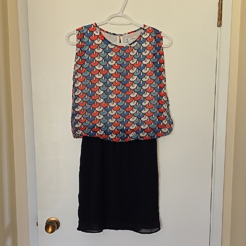 Colorful Scallop Pattern Top with Black Skirt Dress